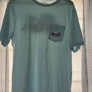 Vineyard Vines Men's Light Blue Pocket Tee